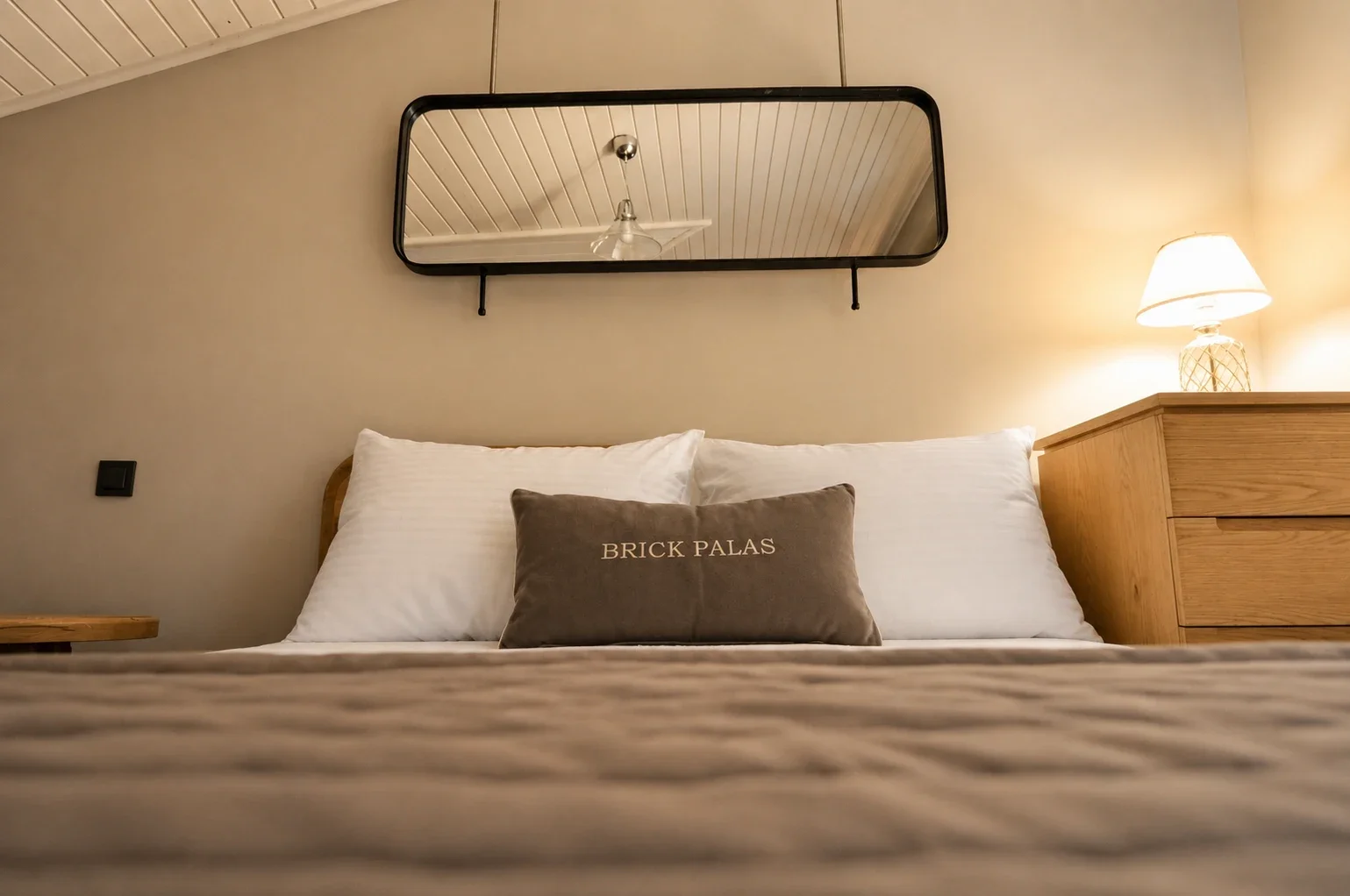 Brick Palas Hotel — 12